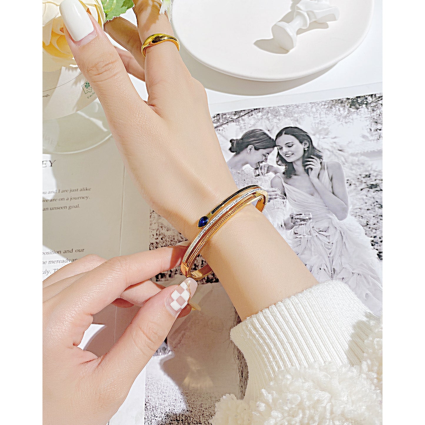 Micro Inlaid Zircon Stainless Steel Bracelet – Versatile Luxury Women’s Jewelry