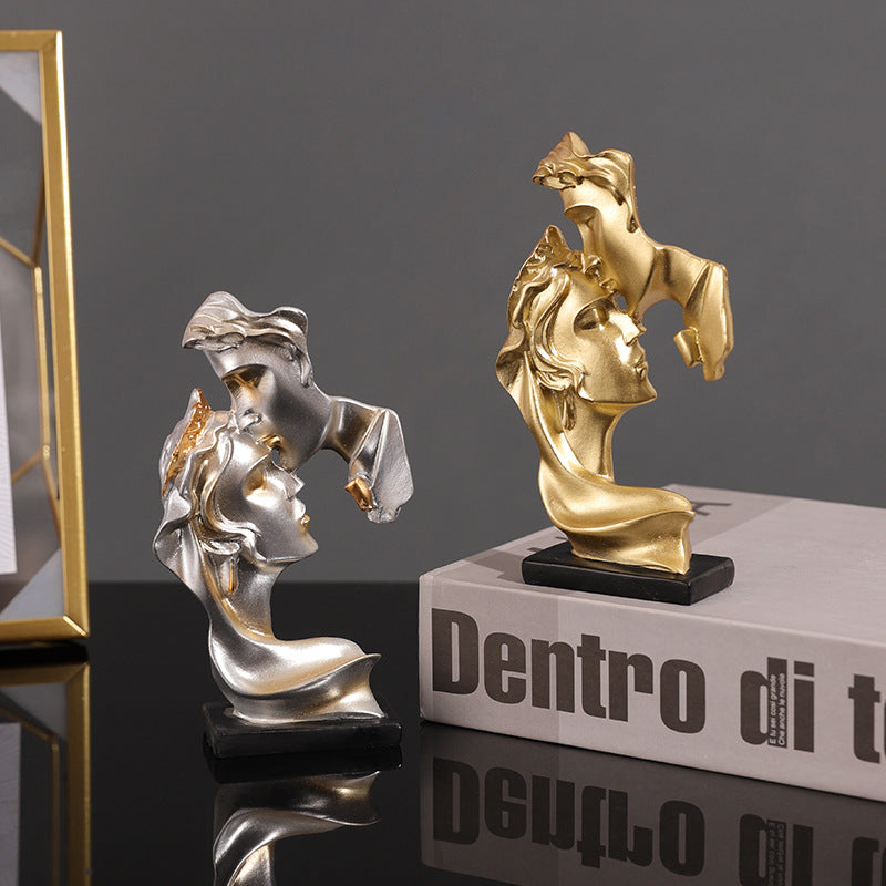 Mini Kiss Desktop Small Ornaments – Modern Minimalist Resin Figures Abstract Light Luxury Home Decor Crafts