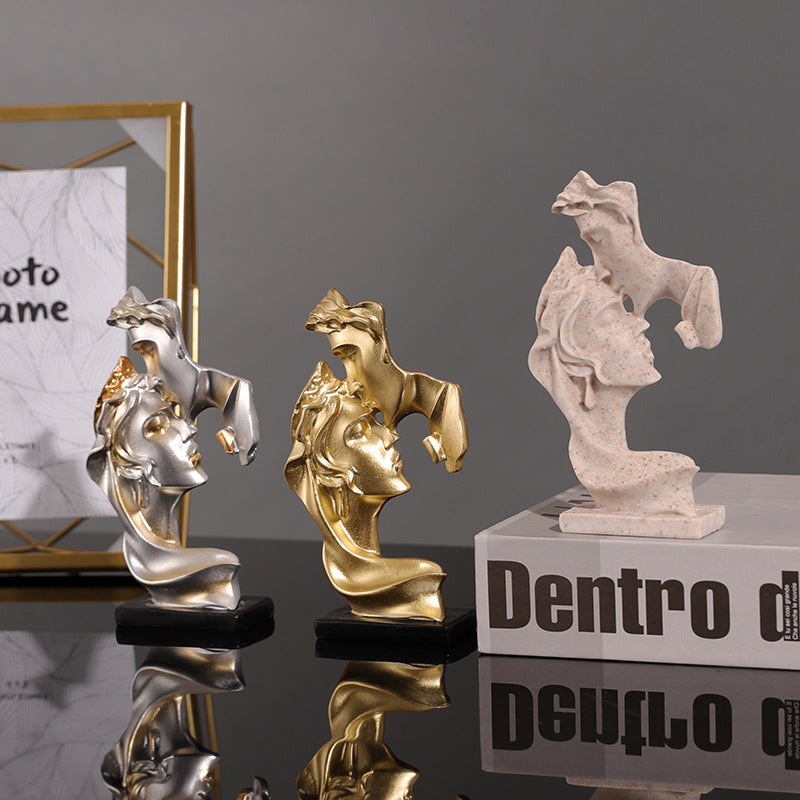 Mini Kiss Desktop Small Ornaments – Modern Minimalist Resin Figures Abstract Light Luxury Home Decor Crafts