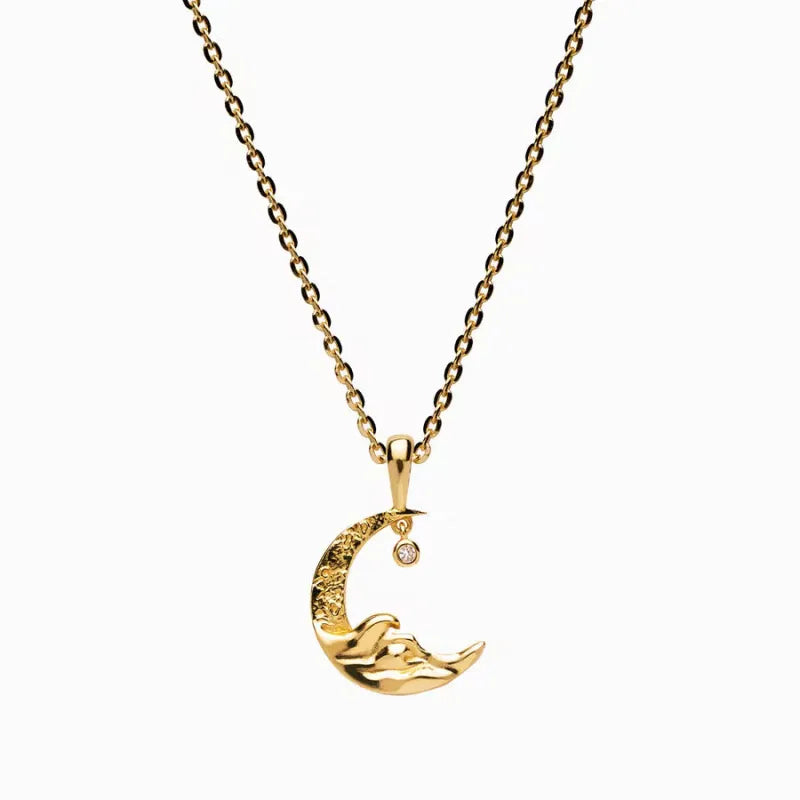 18K Gold-Plated Moon Pendant Necklace – Elegant Lunar Charm Jewelry for Women