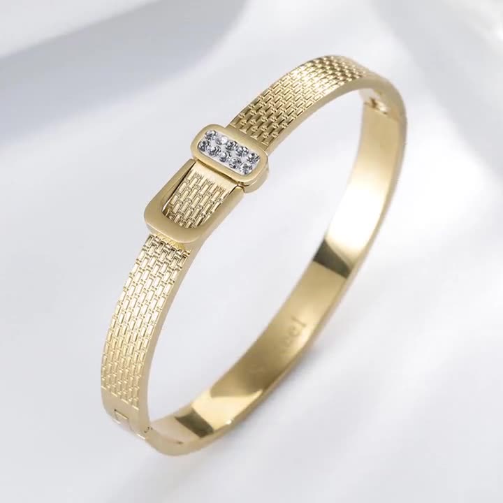 Gold Diamond Titanium Steel Bracelet – Luxury Couple Letter Engraved Jewelry Gift
