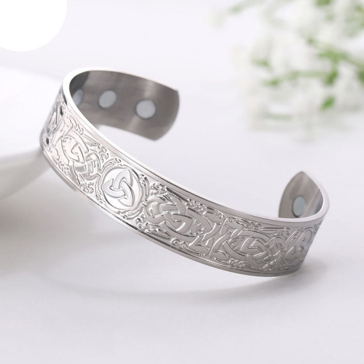 Odin Triangle Knot Stainless Steel Bracelet – Vintage Black Magnet Men’s Trendy Jewelry