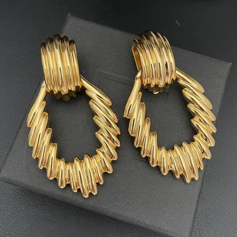 Vintage Brass Plated 18K Gold Exaggerated Ear Clip Earrings – Luxury Designer Jewelry for Women