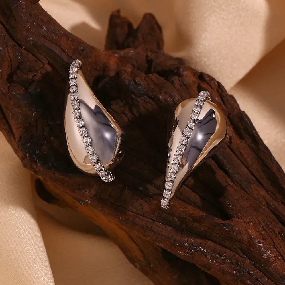 Vintage Stainless Steel Crystal Hollow Droplet Earrings – 18K Gold Plated Luxury Jewelry for Women