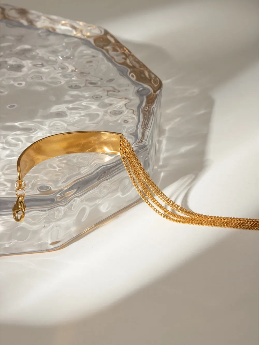 18K Gold-Plated Stainless Steel Bracelet – Luxury Fashion Jewelry for Women & Men