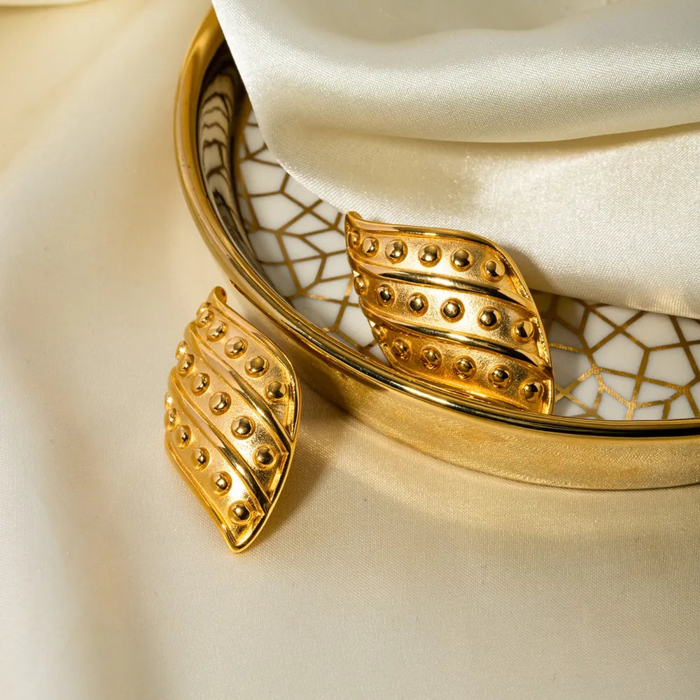 18K Gold-Plated Stainless Steel Stud Earrings – Perfect Gift for Her | Hypoallergenic & Long-Lasting