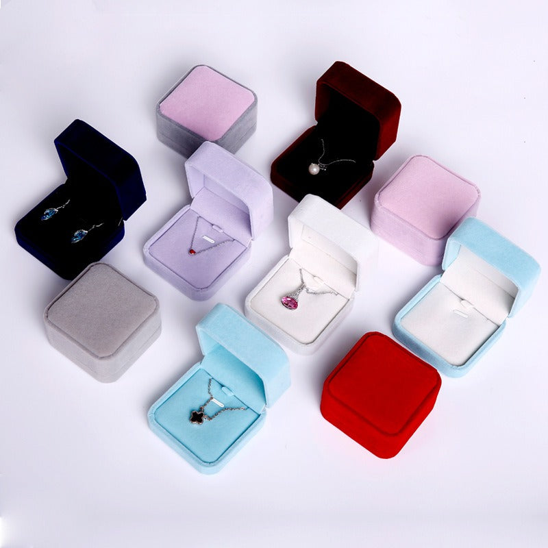 Velvet Jewelry Box – Elegant Packaging & Storage Box for Rings, Necklaces, and Earrings