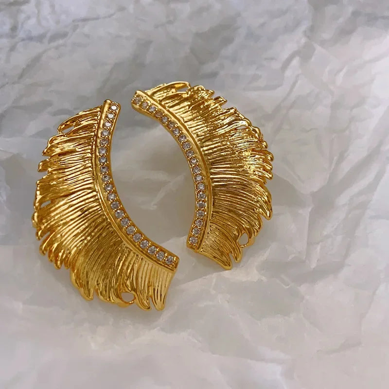 Fashion 18K Gold Plated Feather Shape Large Earrings – Unique Vintage Metal Textured Jewelry for Women