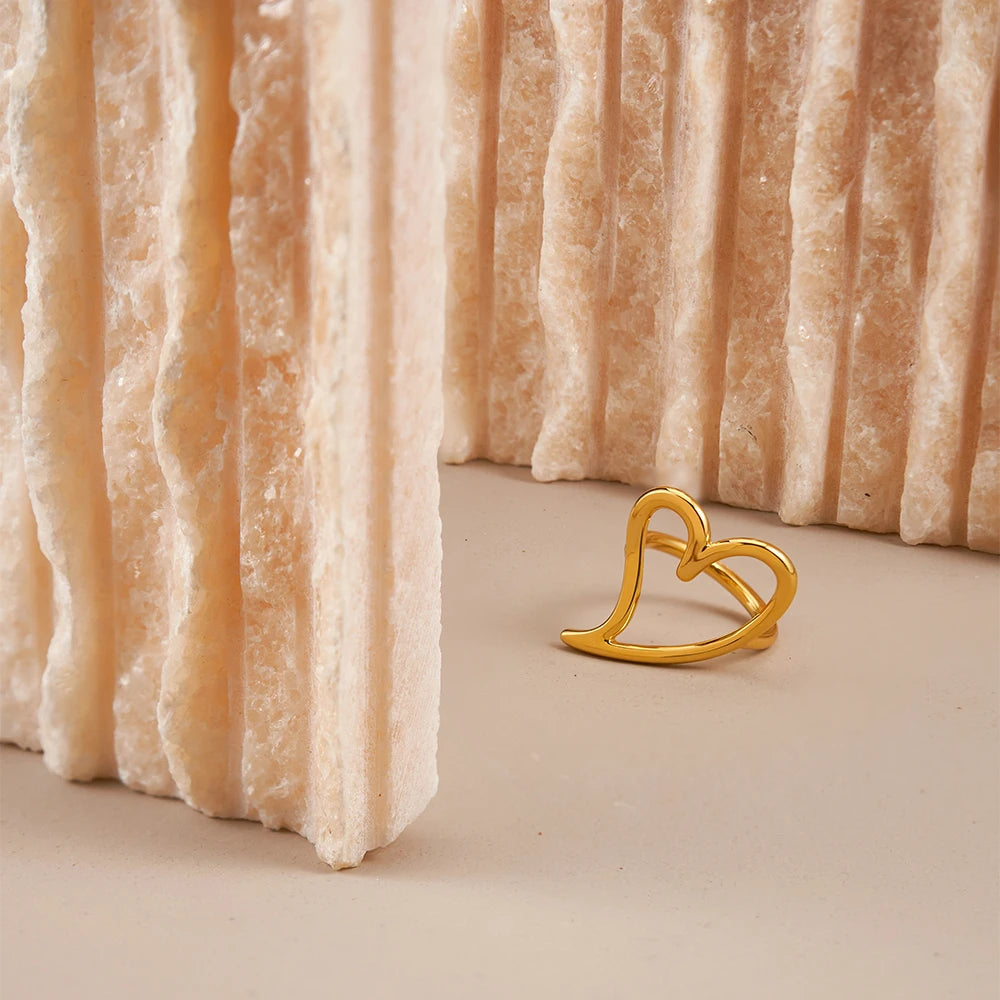 Cutout Heart Ring For Women Gold Color Plated – Hypoallergenic Luxury Fashion Jewelry