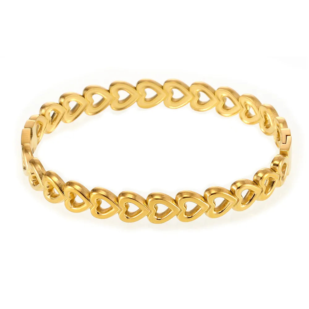 Luxury 18K Gold-Plated Stainless Steel Heart Bracelet – Stylish Everyday Jewelry