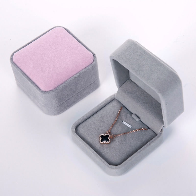Velvet Jewelry Box – Elegant Packaging & Storage Box for Rings, Necklaces, and Earrings