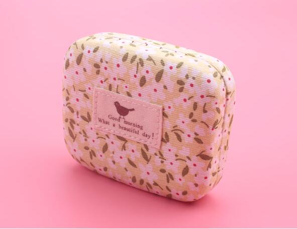 Portable Eyelash Case – Cute Strip False Eyelash Storage for Girls | Smart Eyelash Tools