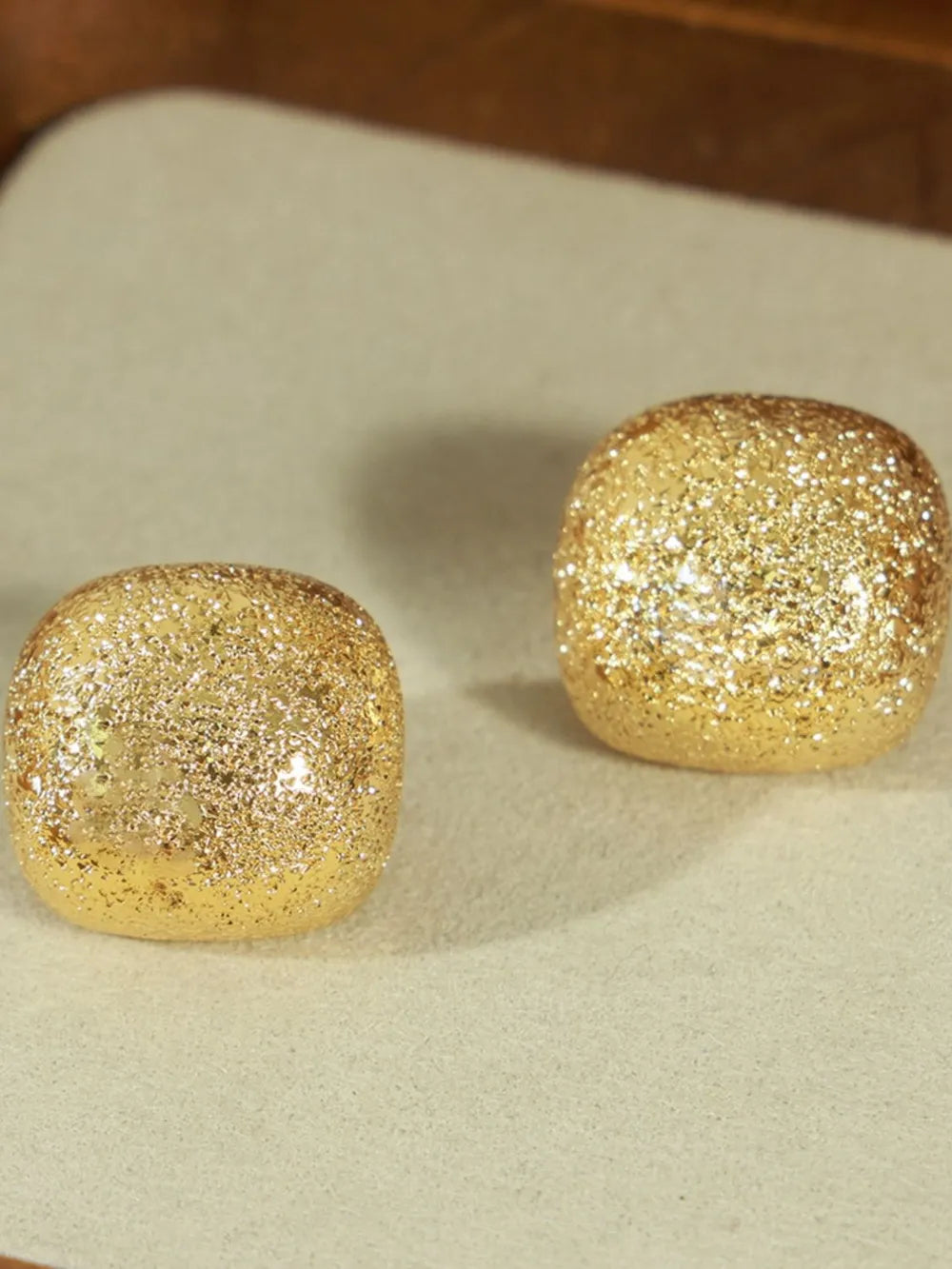 Gold-Plated Geometric Stud Earrings – Minimalist Luxury Jewelry for Women