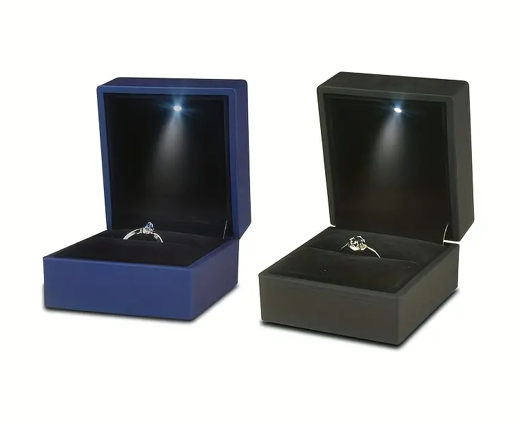 Elegant LED Light Ring Box – Luxury Engagement & Wedding Jewelry Gift Case