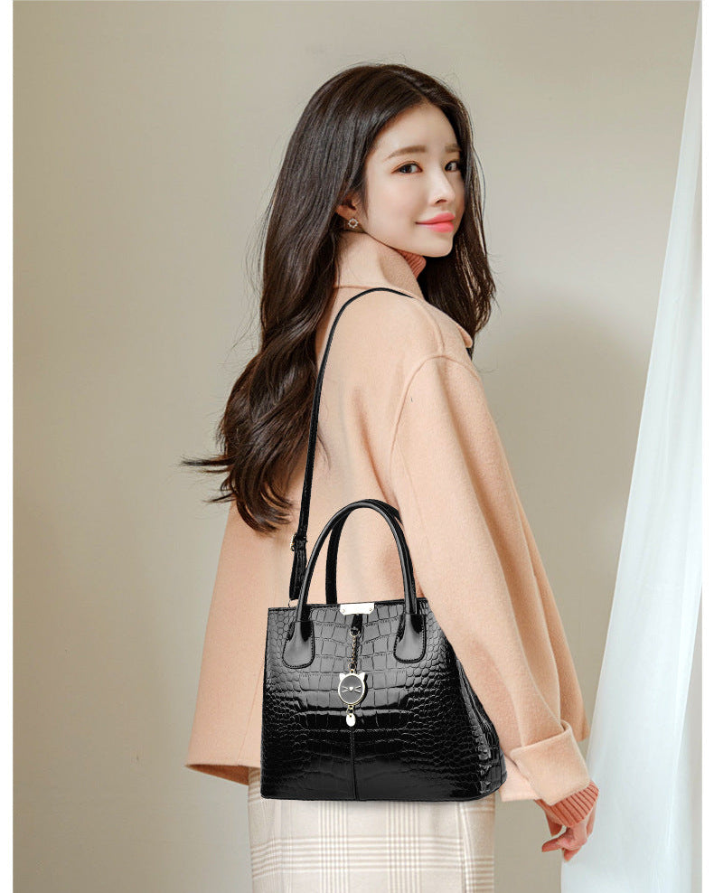 Soft Leather Shoulder Bag for Women – Luxury Designer Purses & Handbags with Large Capacity