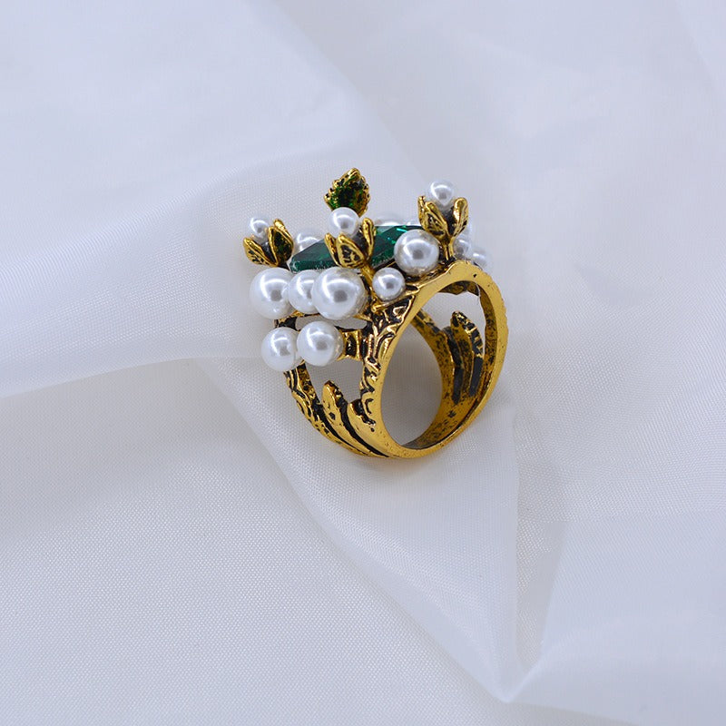 Emerald Gemstone Pearl Ring – Personalized Elegant Wide Face Ring for Women