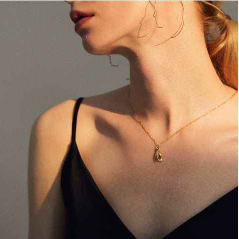 Elegant Stainless Steel Choker Jewelry – 18K Gold Plated Zircon Pendant Necklace for Women