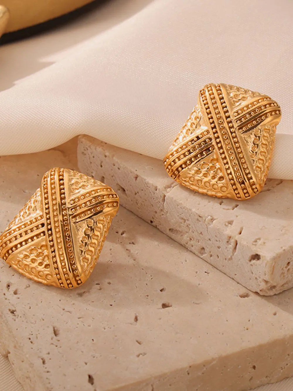 18K Gold-Plated Titanium Steel Geometric Shape Earrings – Modern Luxury Jewelry for Women
