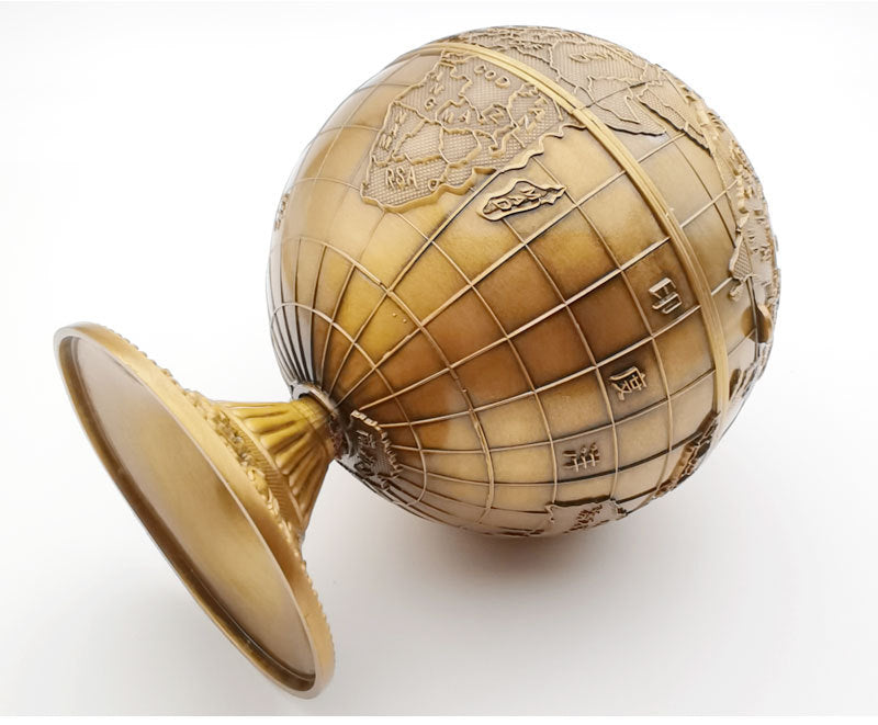 Antique Style Personalized Ashtray with Lid – Large Classical Craft Ashtray Gift for Home & Office