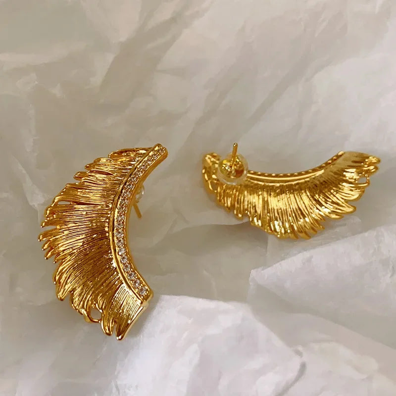 Fashion 18K Gold Plated Feather Shape Large Earrings – Unique Vintage Metal Textured Jewelry for Women