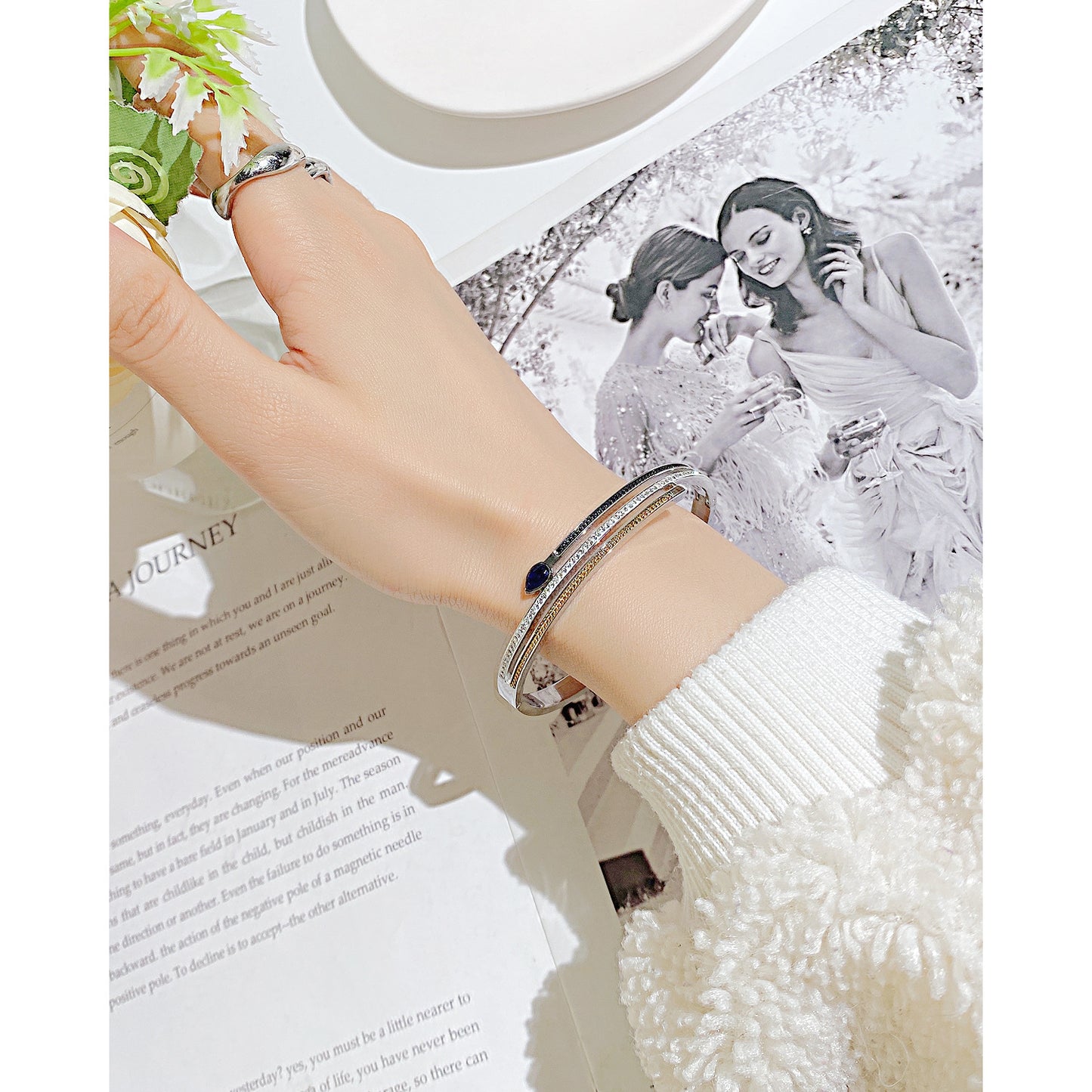 Micro Inlaid Zircon Stainless Steel Bracelet – Versatile Luxury Women’s Jewelry